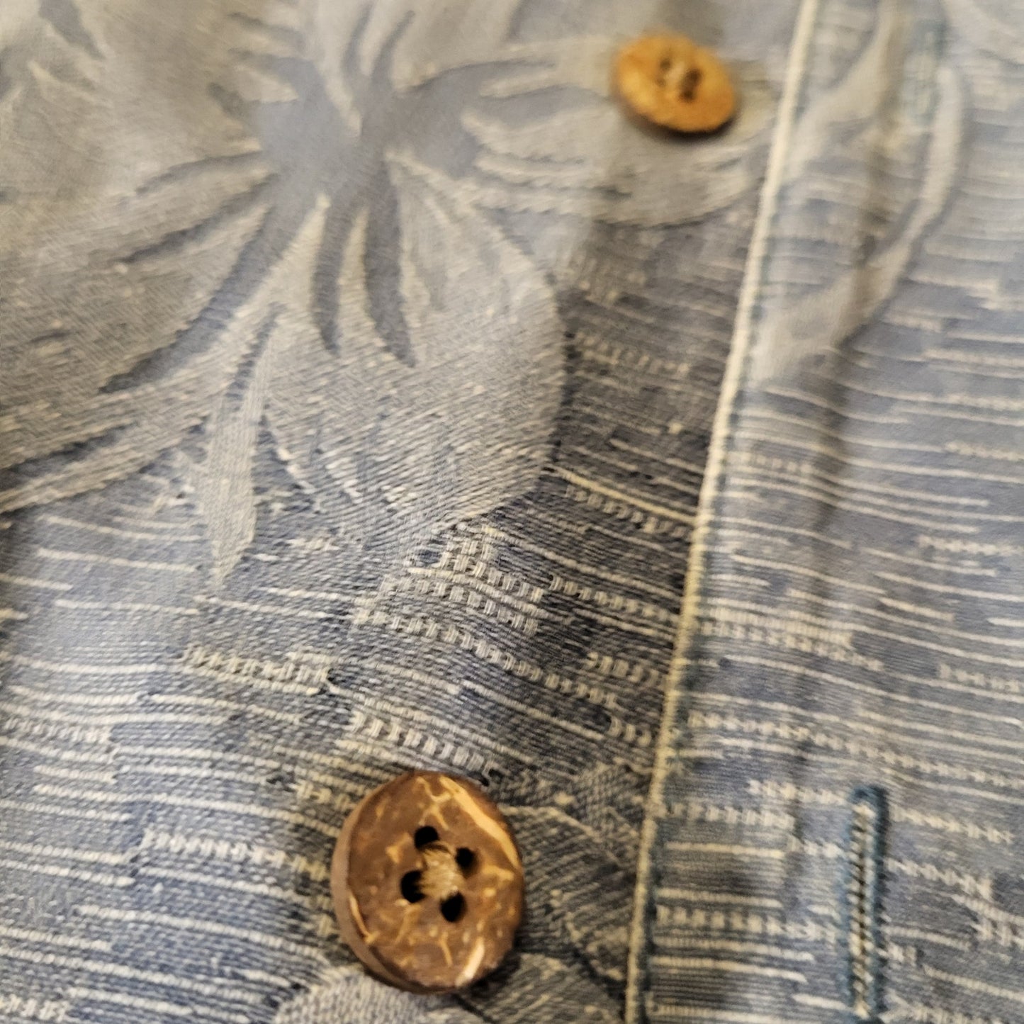 Island Shores Washable Silk Blue Men's Button Down Short Sleeve Coconut Buttons