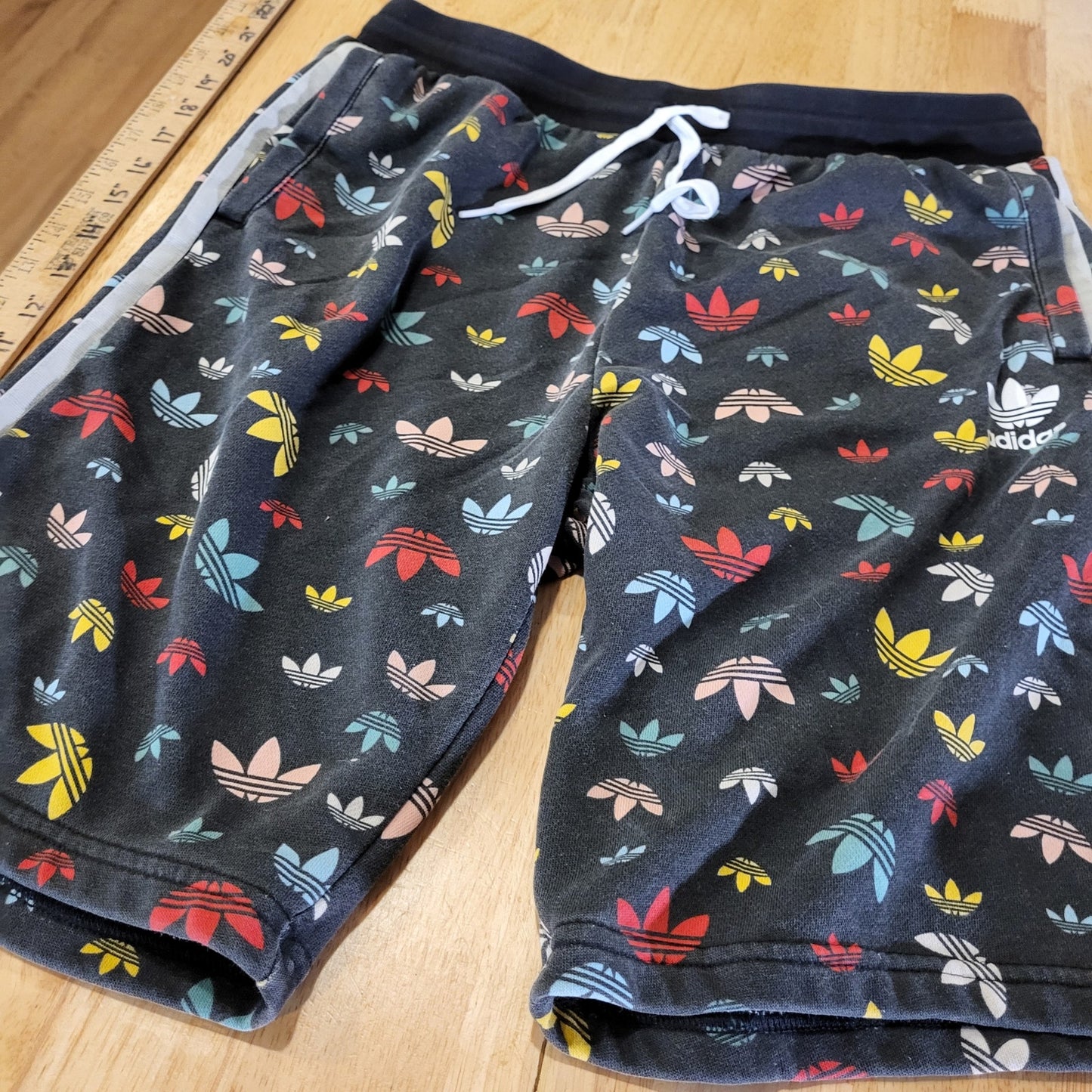 Adidas Originals Black Sweat Shorts Colorful All Over Print Stripe