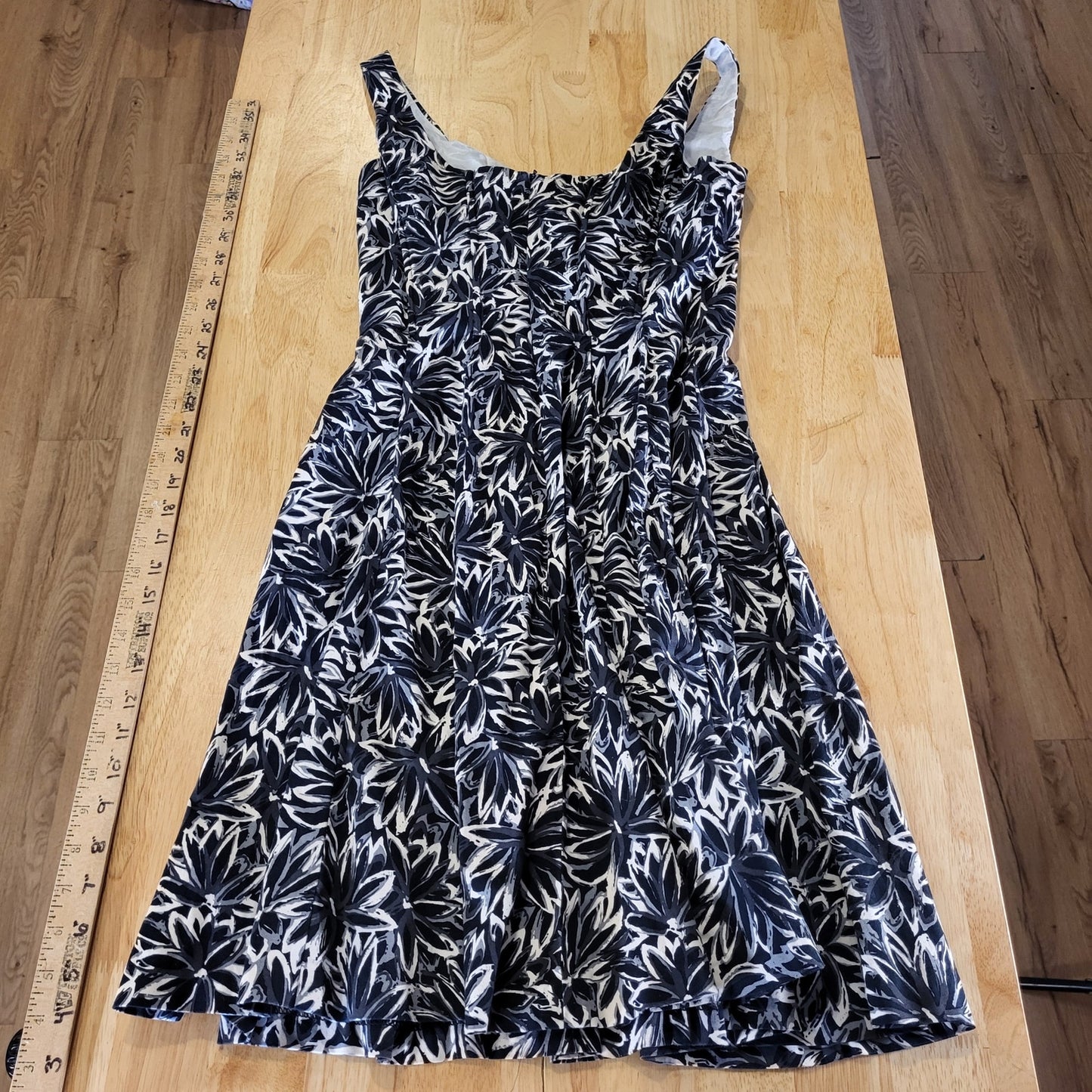 AGBDress Black & White Floral Sleeveless Skater Skirt Dress Cotton SIze 6