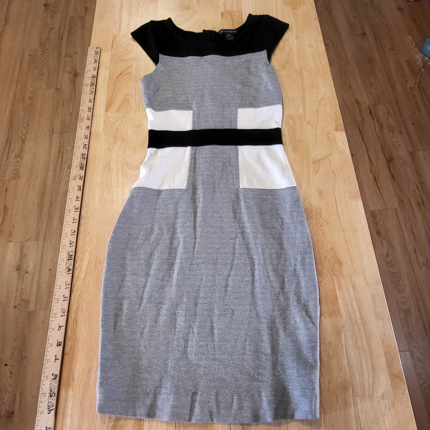 French Connection Black Gray White Sleeveless Jersey Knit Pencil Dress Zip