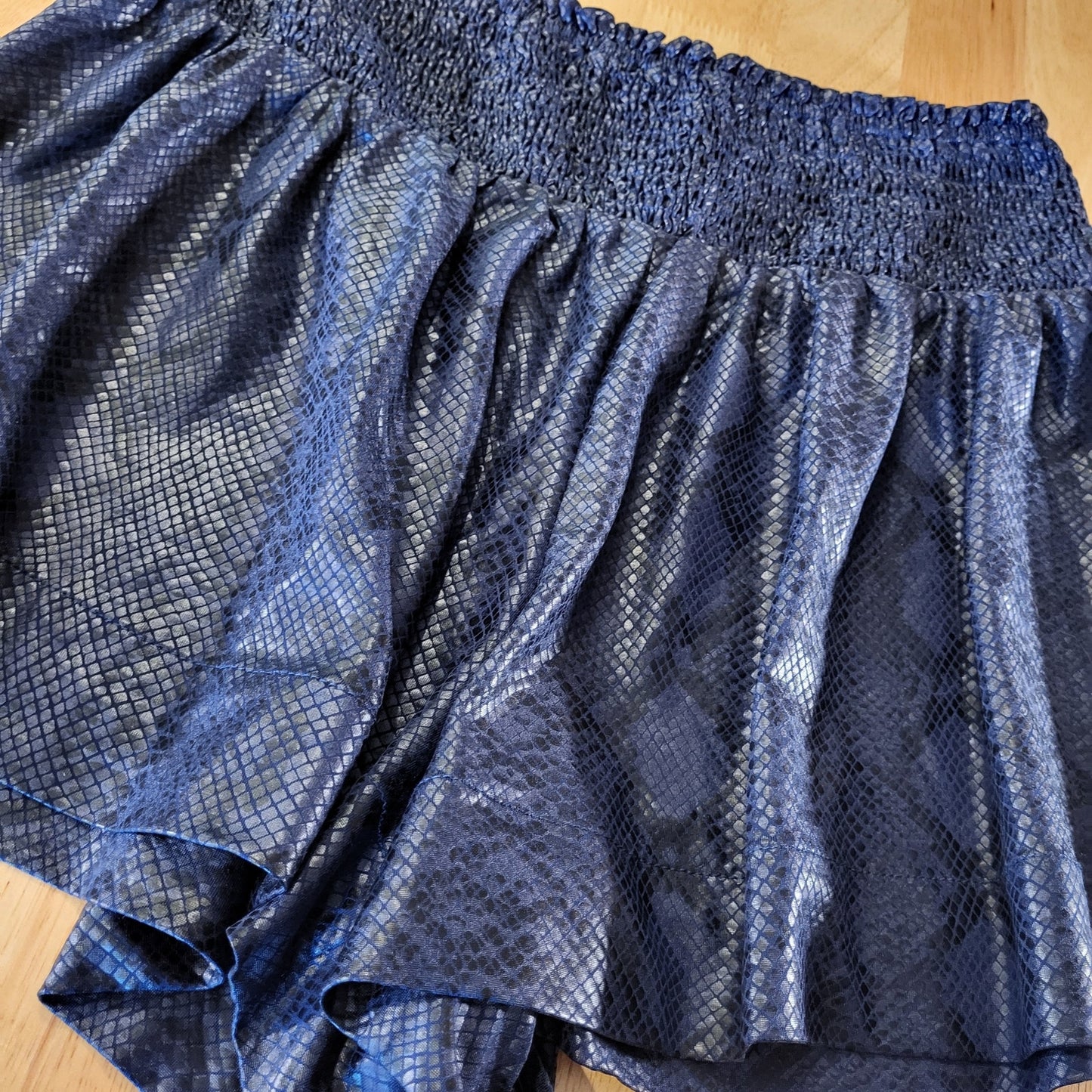 NWT Fab'rik Elastic Waist Slinky Animal Print Blue 28" Waist Soft