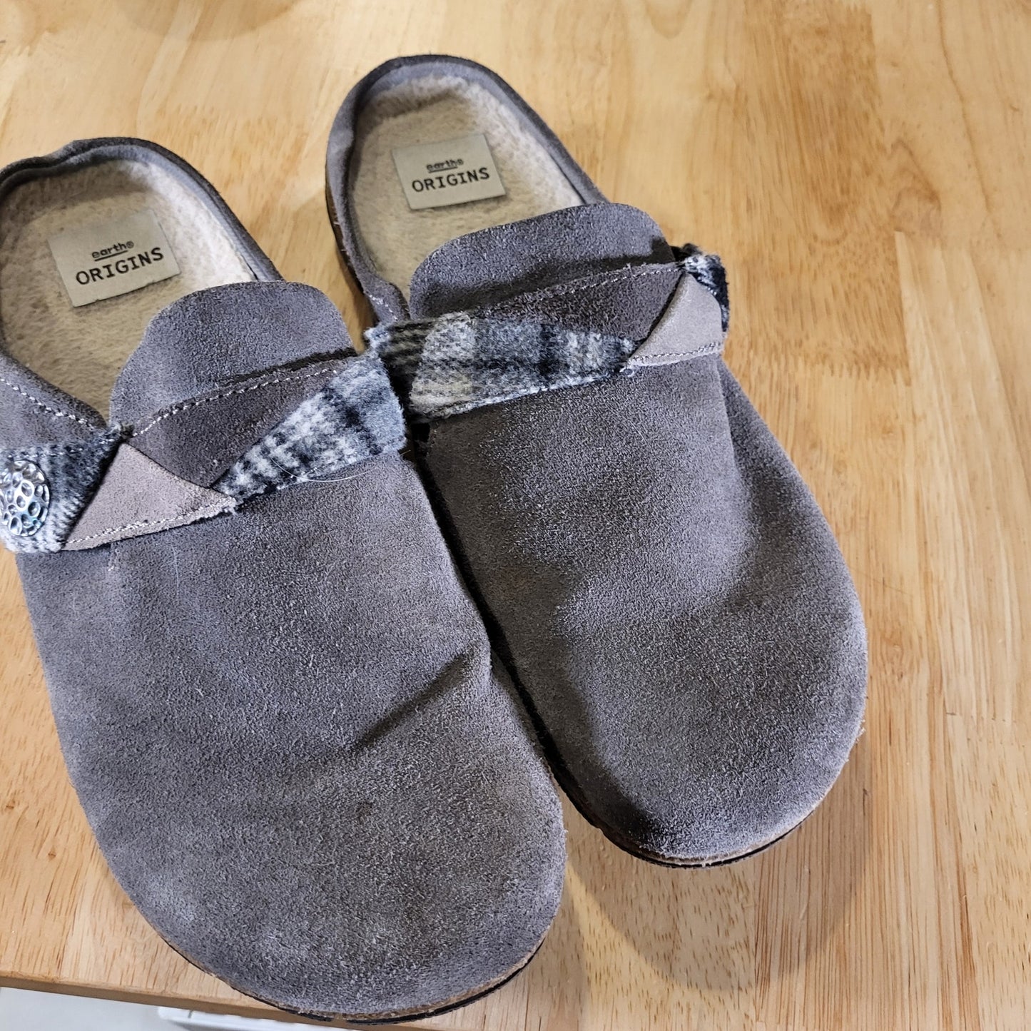 Earth Origins Gray Suede Leather Shearling Lined Clogs Comfort Sole 10W
