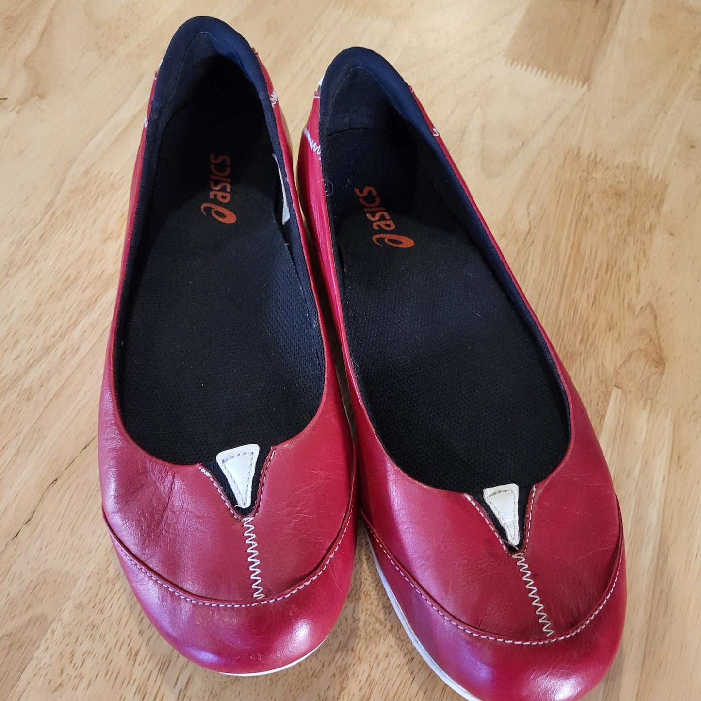 Merrill red size 10 slide on Flats leather white detail Rubber Sole insert