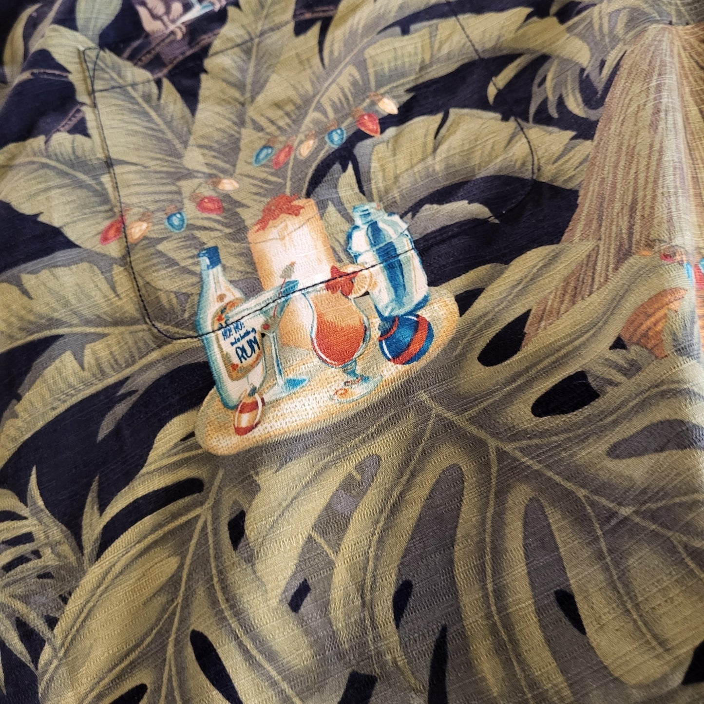 Tommy Bahama 100% Silk Christmas Island Hawaiian Tiki Santa XXL Embroidered