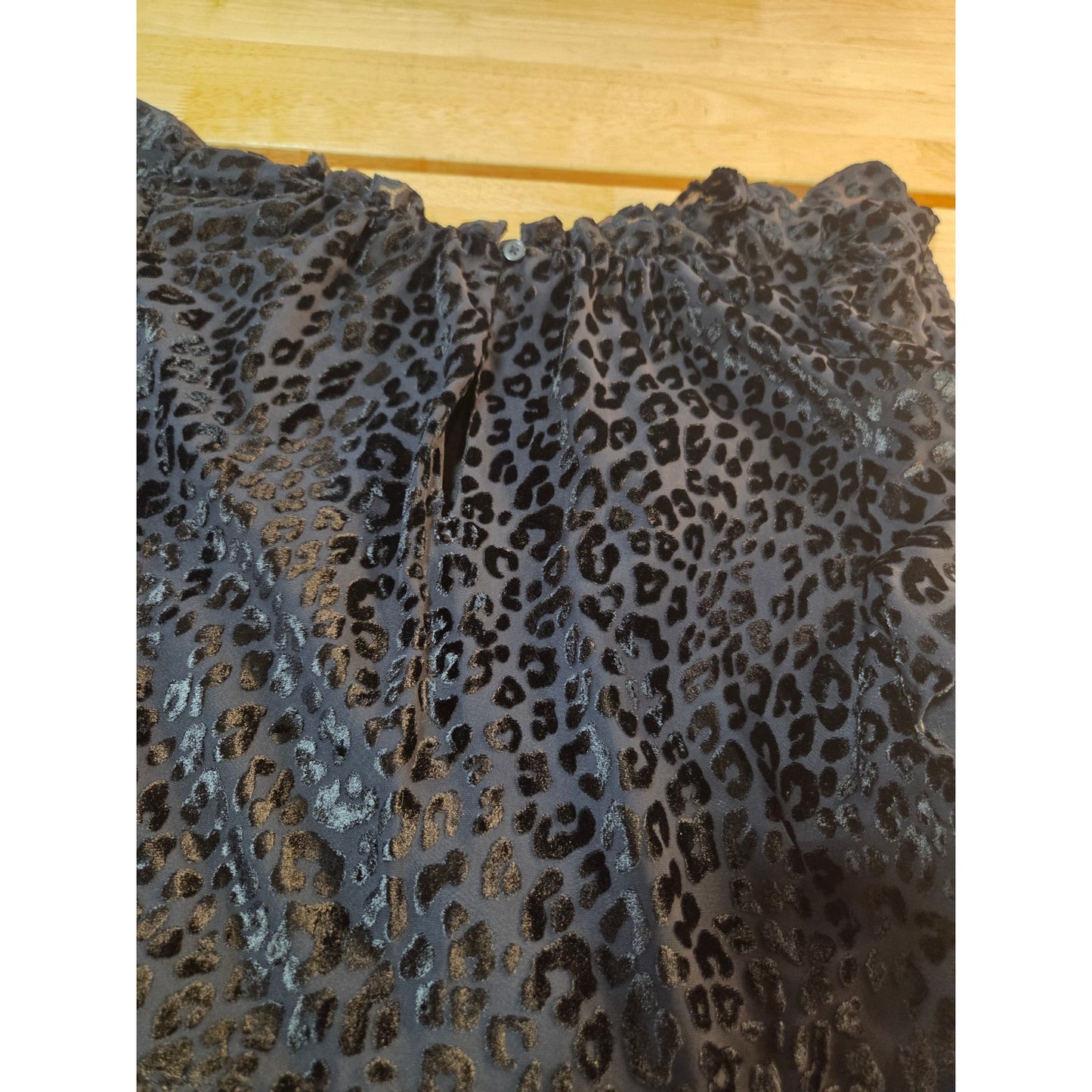 Ann Taylor Loft black burnout velvet leopard -tiered gathered cap sleeve mini Md