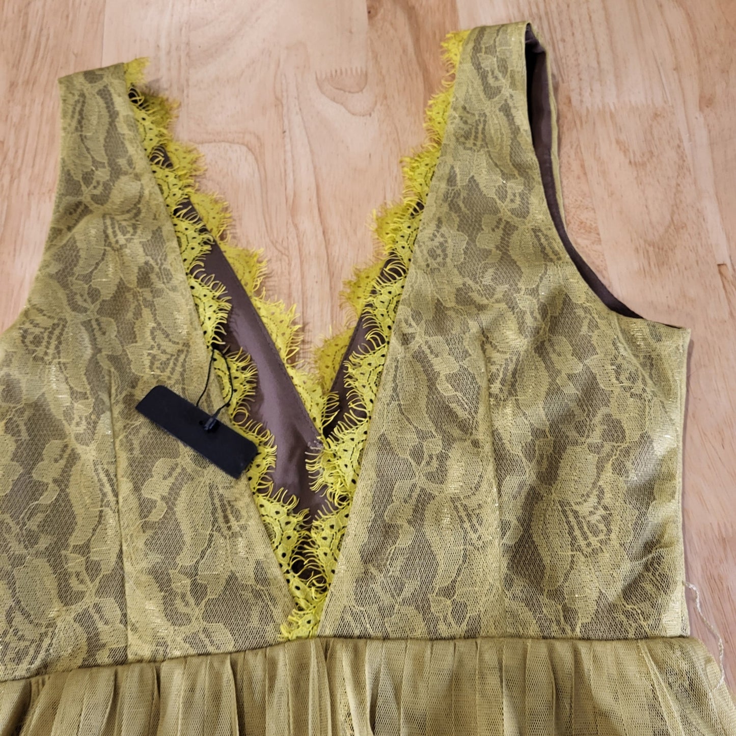 Ryu Anthropologie Green Lace Sleeveless Mini Dress V-neckline Lined 26" Waist S