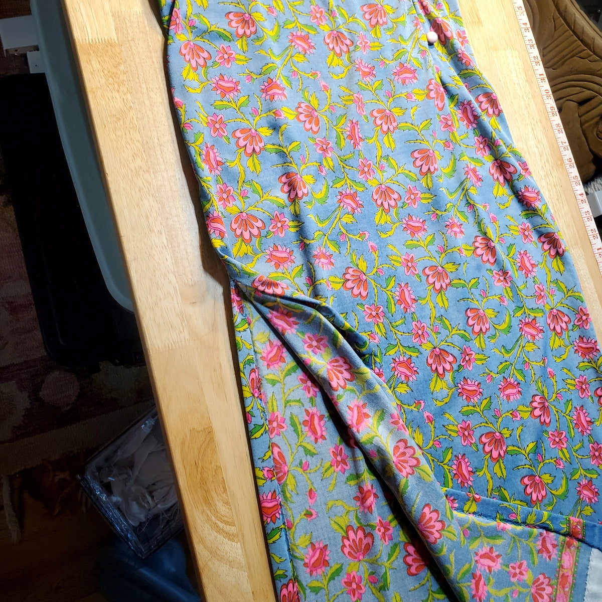 VINTAGE CHINESE TRADITIONAL DRESS BLUE PINK GREEN FLORAL POLYESTER SM