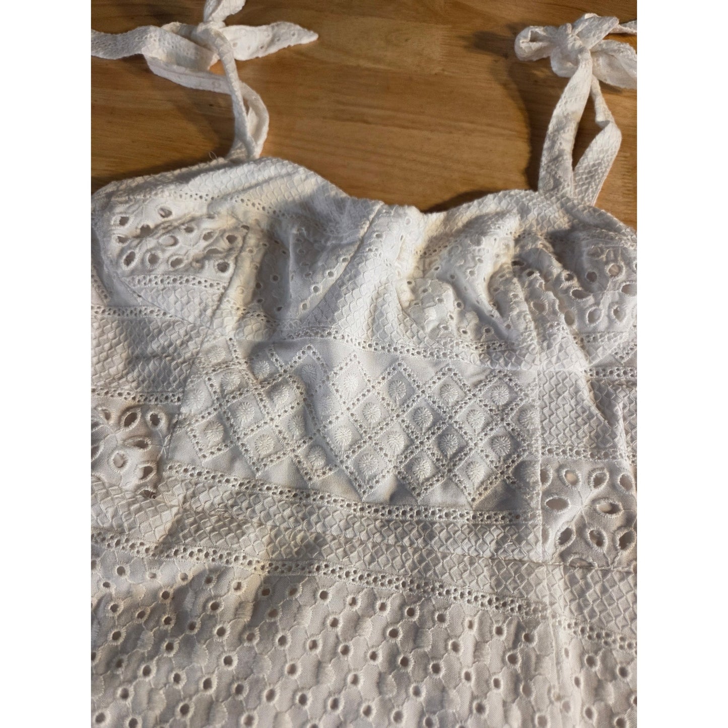 Steve Madden White Rayon Eyelet Tie Strap Summer Dress Elastic Sheered Back 8