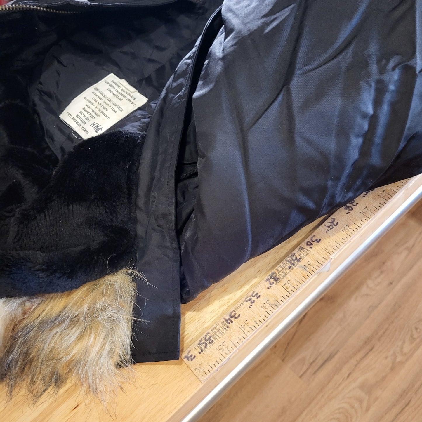 Extreme cold weather parka type N-3B Large Black Faux Fur Hood Pockets Zip Snap