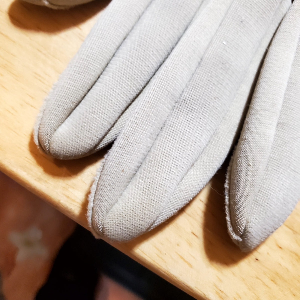 Vintage beige petite gloves 40s 50s small button detail slightly damaged