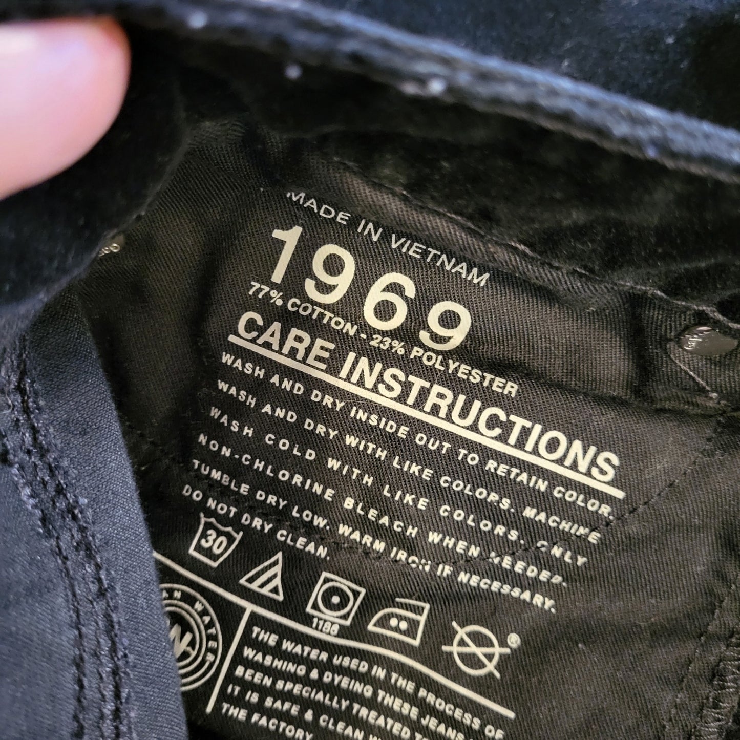 Gap 1969 30/10r Black Straight Leg Jeans Cotton Blend 9" Rise 31"Inseam