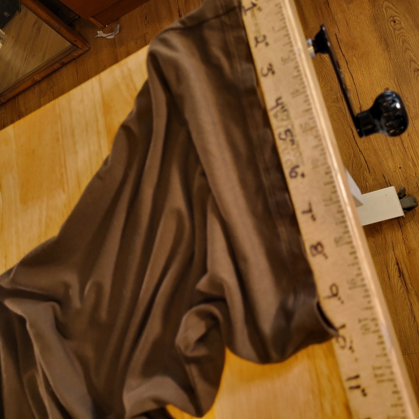J. Jill Wearever Collection Full Leg Cropped Brown Size Medium Jersey Stretch