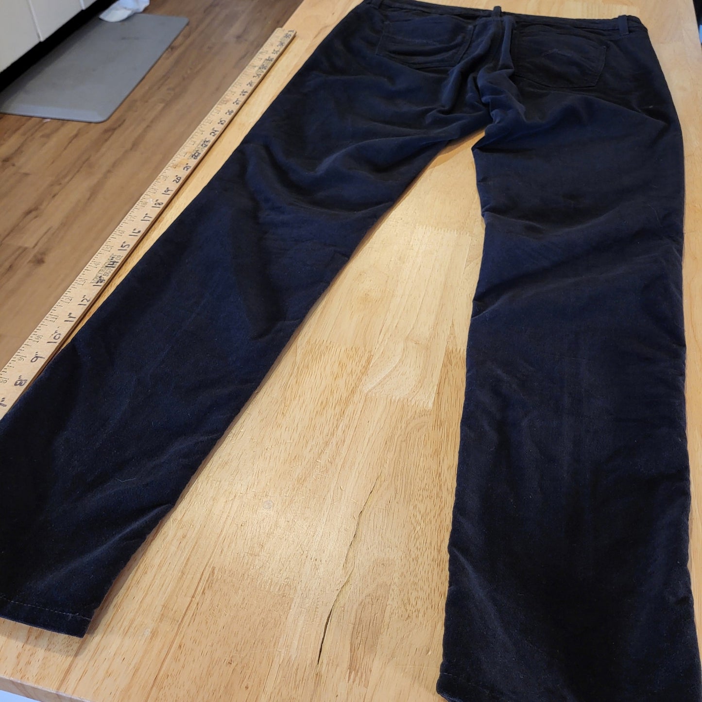 Gap 1969 30/10r Black Straight Leg Jeans Cotton Blend 9" Rise 31"Inseam