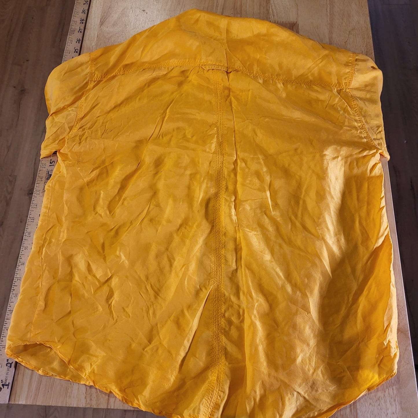 Vintage Louise Paris Mustard Yellow 100% Silk Collared Button Down Small