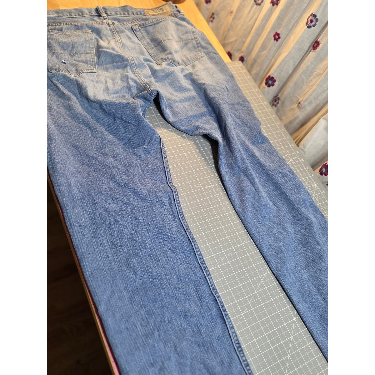 Polo Ralph Lauren classic fit 867 light wash heavily worn 40 100% cotton