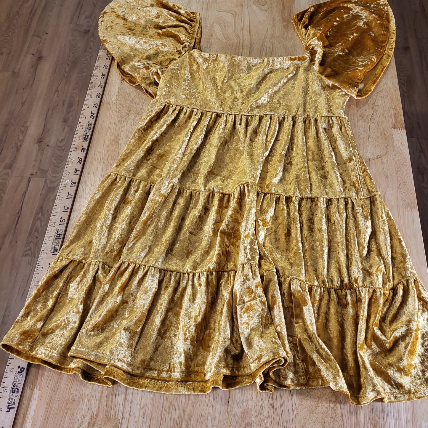 All In Favor Gold Velvet Flutter Sleeve Tiered Ruffle Mini Dress Medium