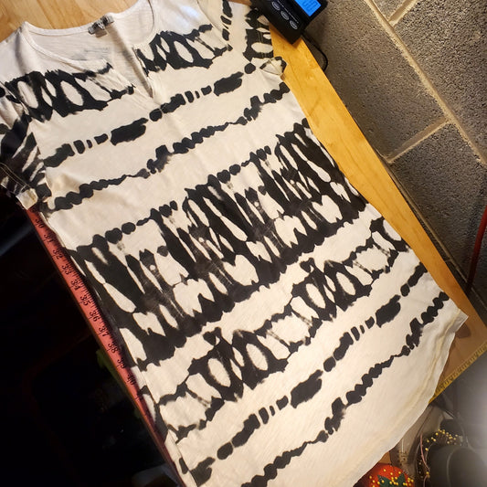 Lisa Todd size medium t-shirt dress jersey knit cotton black and white tie dye