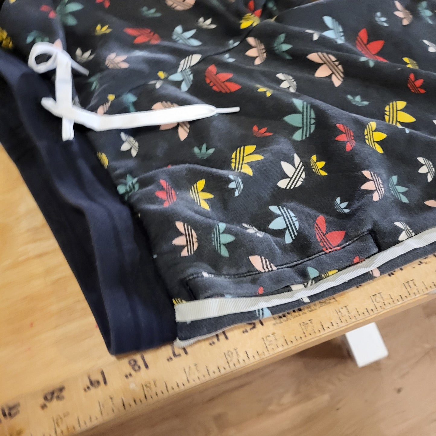 Adidas Originals Black Sweat Shorts Colorful All Over Print Stripe