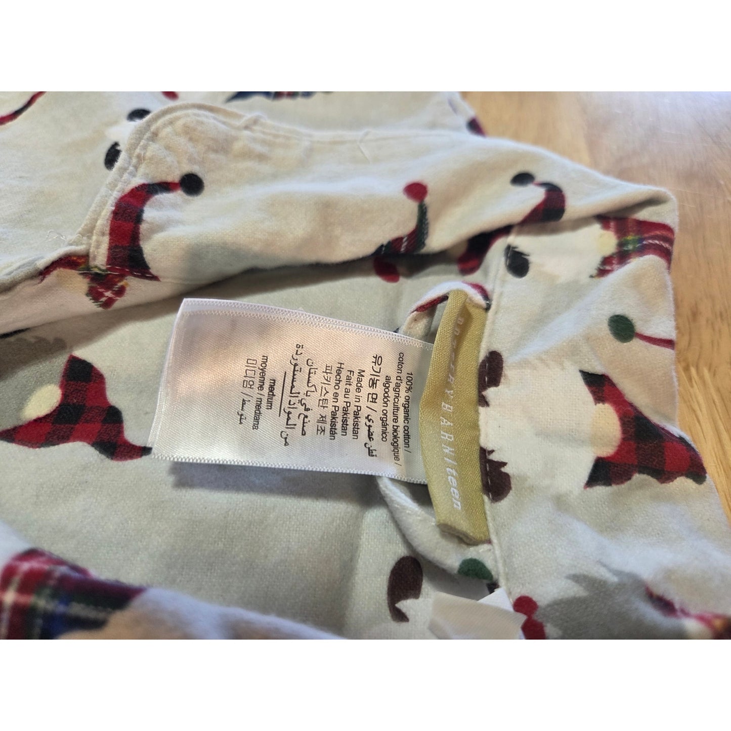 pottery Barn women's size medium gnome flannel gray Christmas pajamas set med.