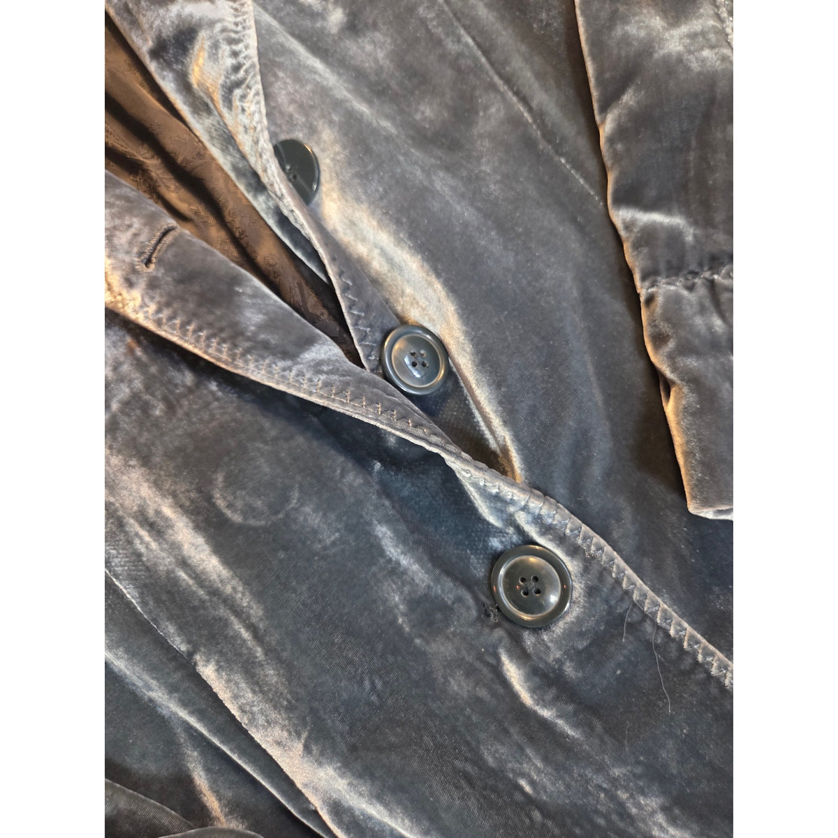 Coldwater Creek size 10 100% silk blue velvet beautiful long knee length coat
