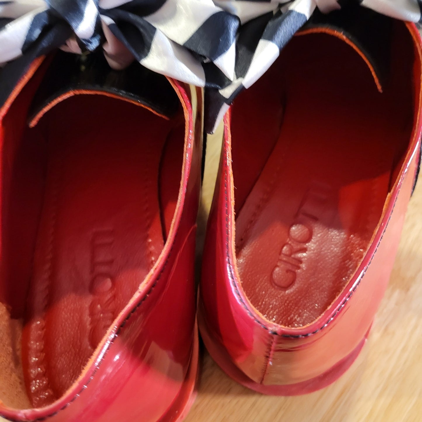Girotti Italian Leather Black & Red Satin Striped Laces Size 40 9.5 US