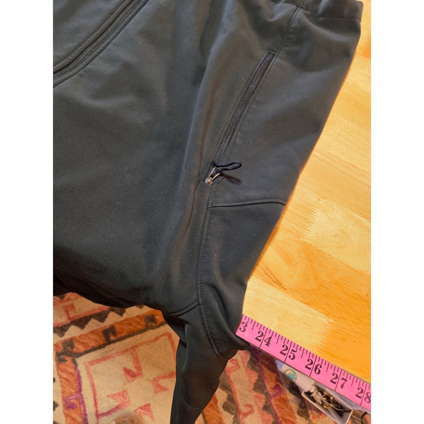 Black North Face jackets missing straps on sleeves but good condition LRG