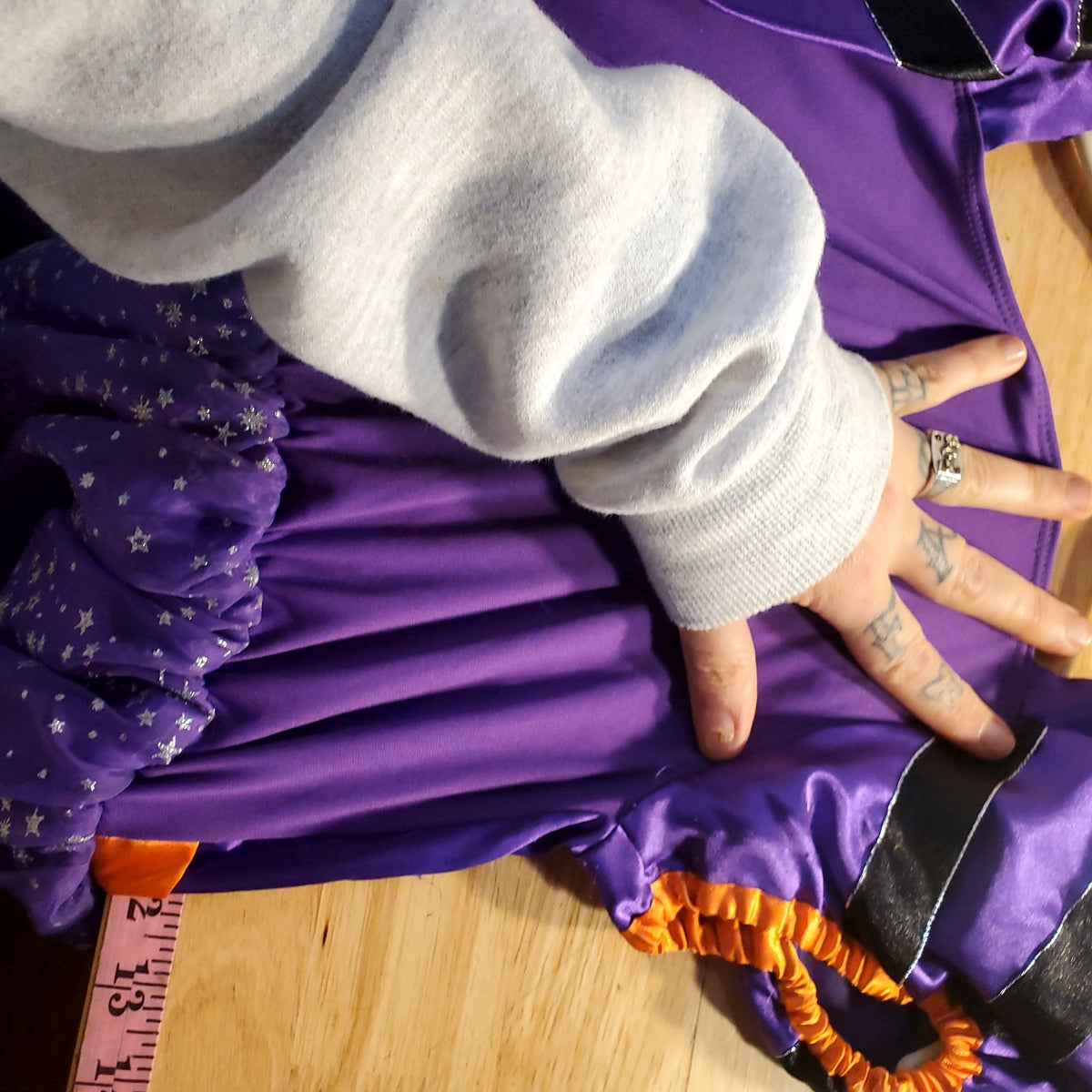 Disney Store witch Minnie Mouse costume purple orange glitter size 7/8 (no hat)