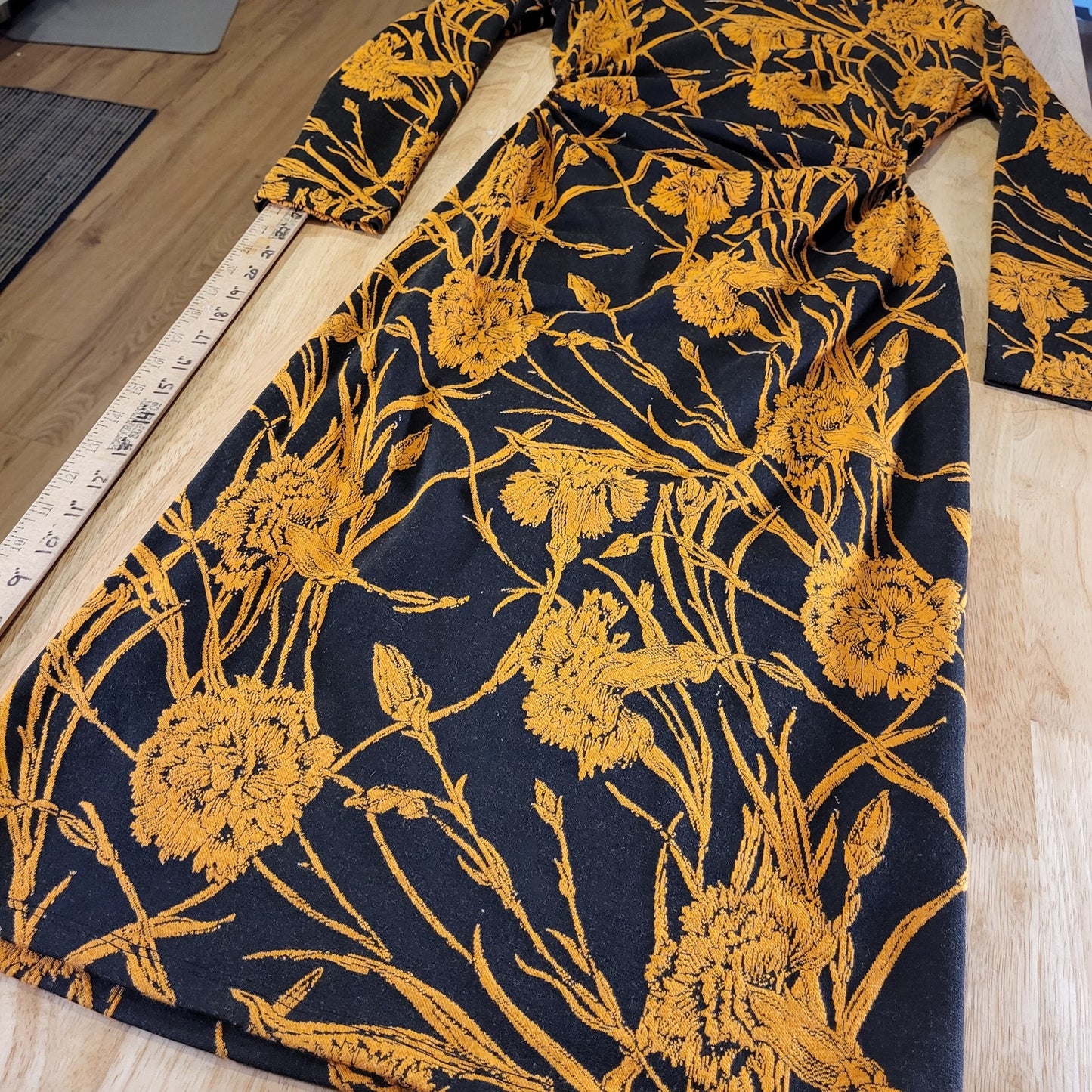 Zara Bodycon Yellow Floral Print Knit Stretch Waist Cutouts Midi Length