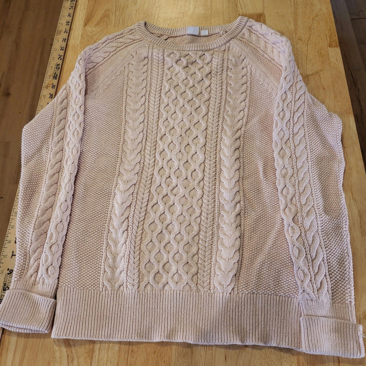 Gap pink cable knit sweater 100% cotton small 17" Pit to pit 25" long retro