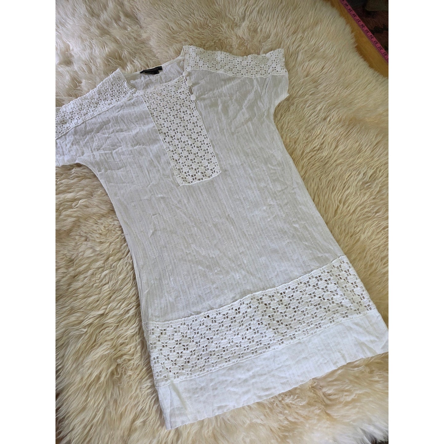 BCBG Max Azria white cotton eyelet short sleeve Tunis dress top short sleeve