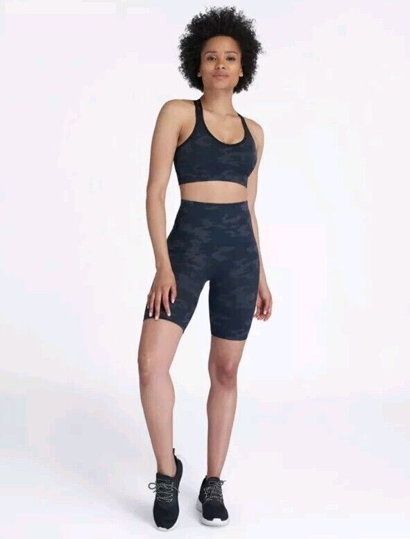 NWT  SPANX 50180R Look At Me Now Bike Shorts in Black Camo, Size M