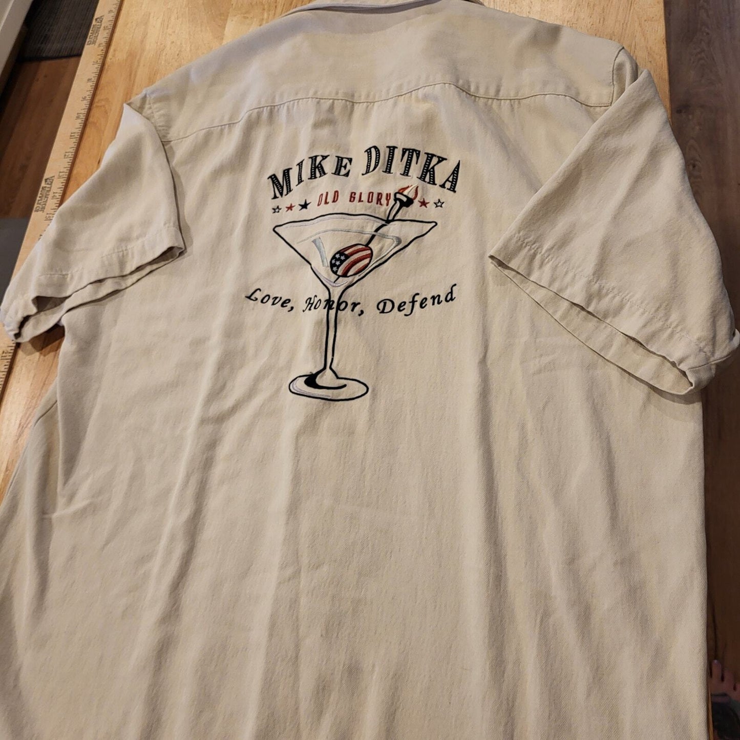 Mike Ditka 100% Silk Cream Short Sleeve Button Down Collared Shirt Small