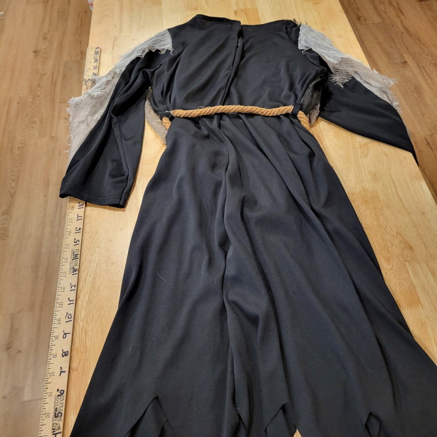 Halloween Costume Skeleton Ghost Long Black Robe Frayed Hem Scary M/10