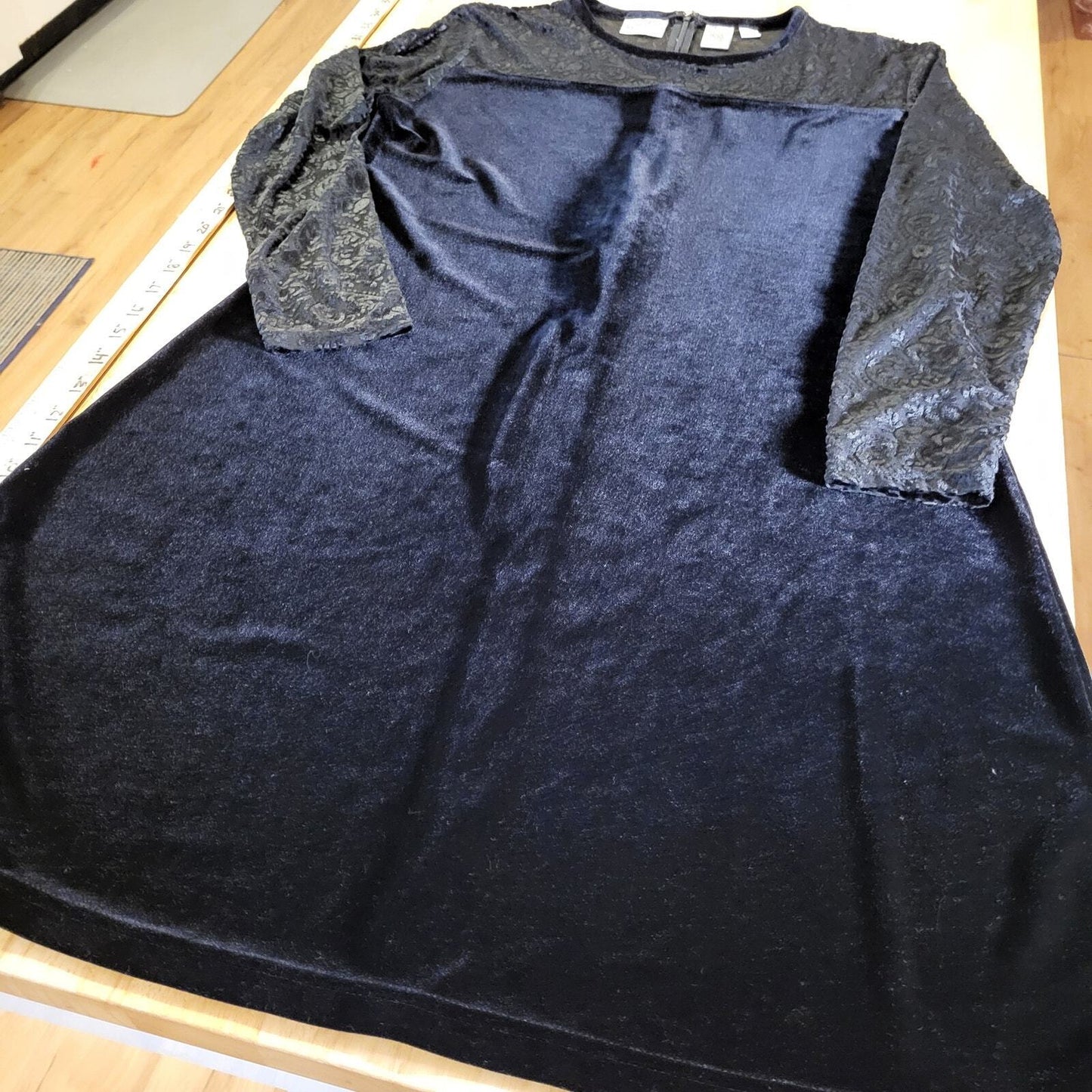 Jacqueline Ferrar Vintage Black Velvet Dress Burnout Lace Sheer Top Long Sleeve 