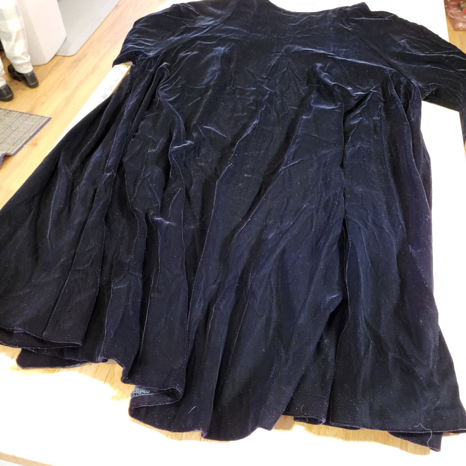Vintage Velvet Black Niki Flare Opera Coat Lined Medium 22" P2P
