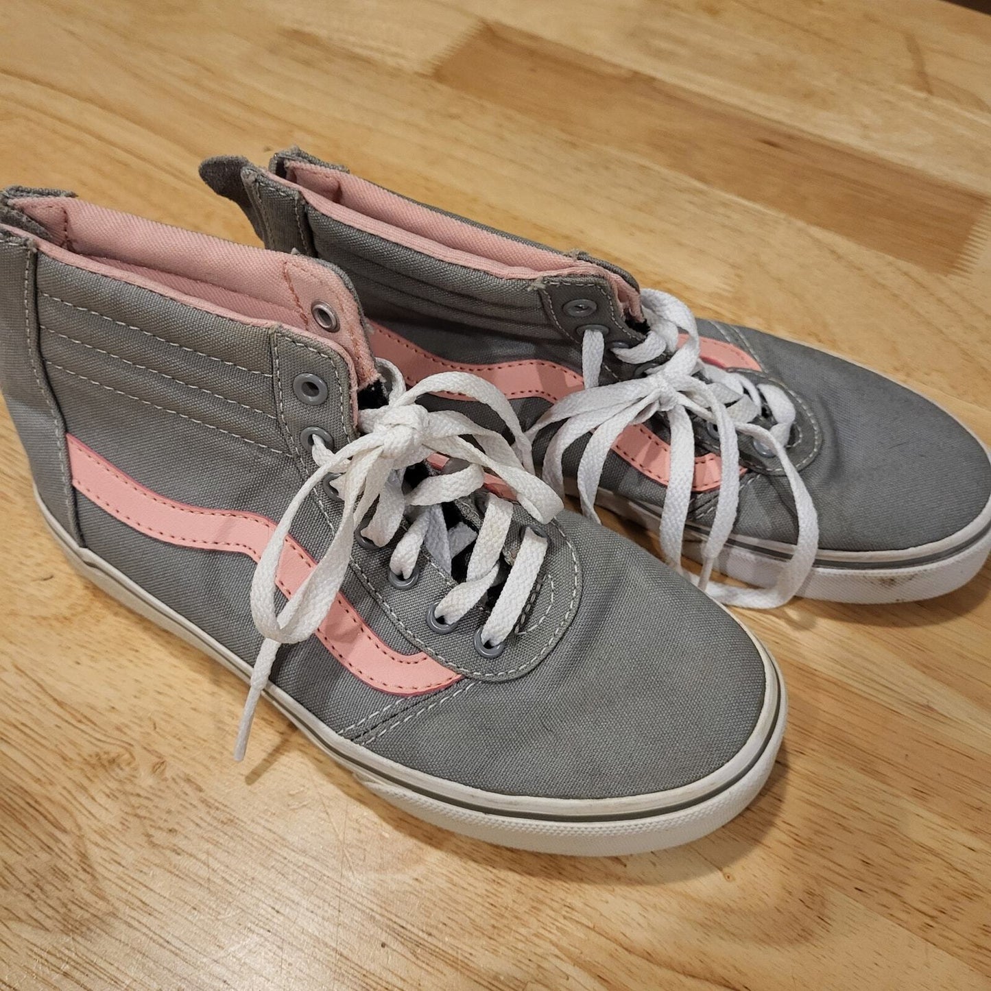 Girls Grey and Pink Vans Sk8 Hi Zip Back 13.5 Sneakers