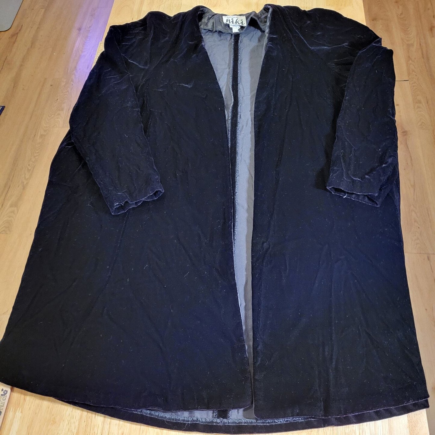 Vintage Velvet Black Niki Flare Opera Coat Lined Medium 22" P2P