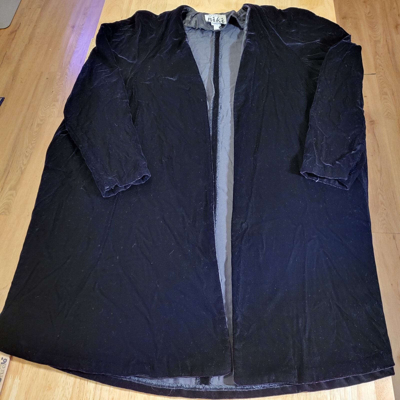 Vintage Velvet Black Niki Flare Opera Coat Lined Medium 22" P2P