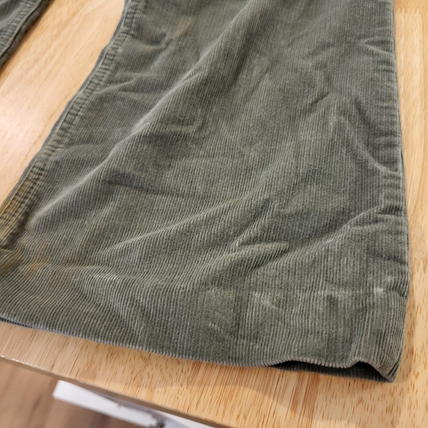 Eddie Bauer Cotton Blend Sage Green Corduroy Slacks 8 32" Waist Wide Leg
