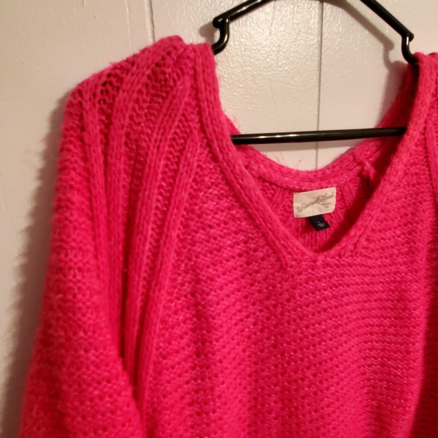 Fuscia Pink Universal Thread Acrylic Nylon Blend V Neck Sweater Large