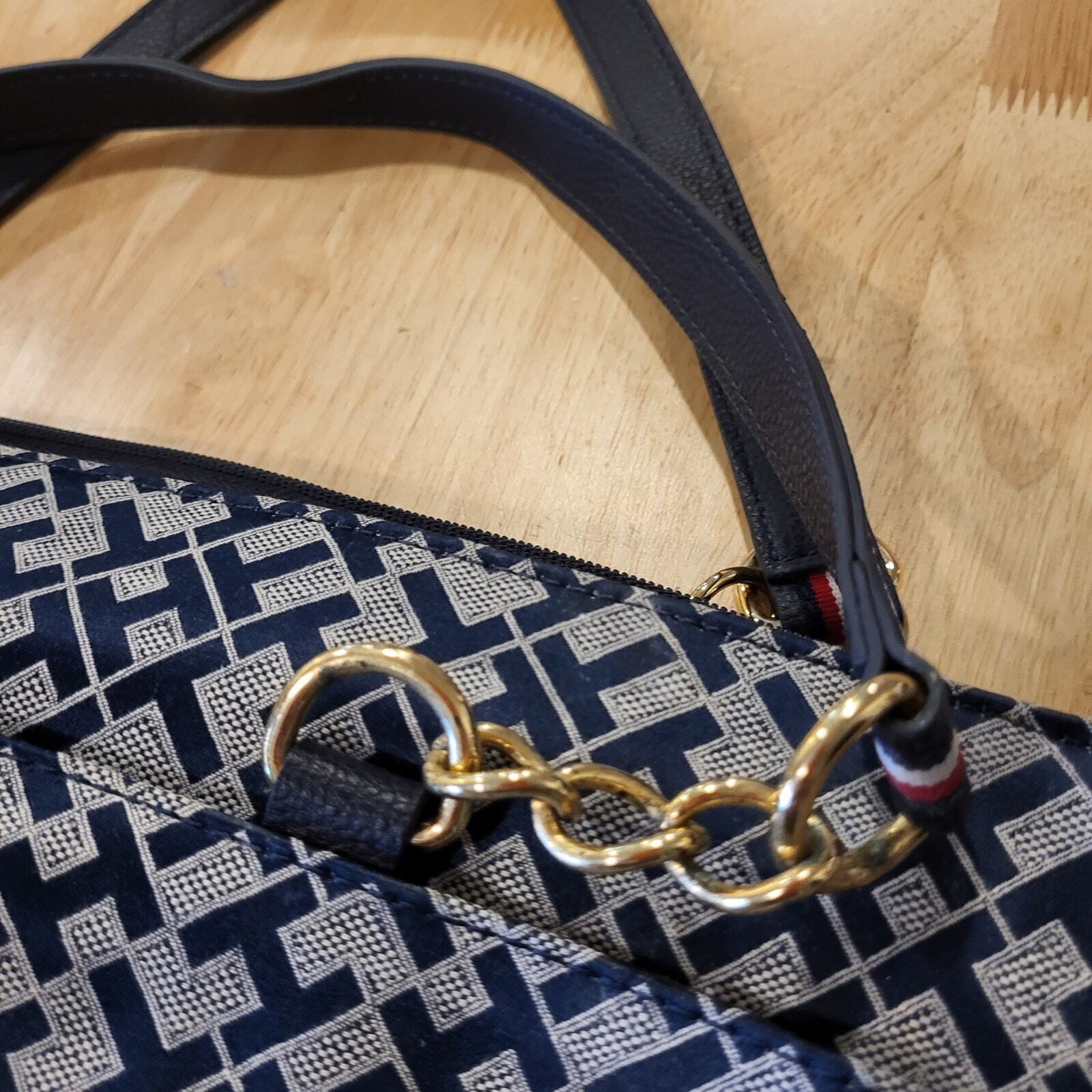 Tommy Hilfiger Signature Tote Bag  Blue White Gold 18" X 11" Shoulder Vegan