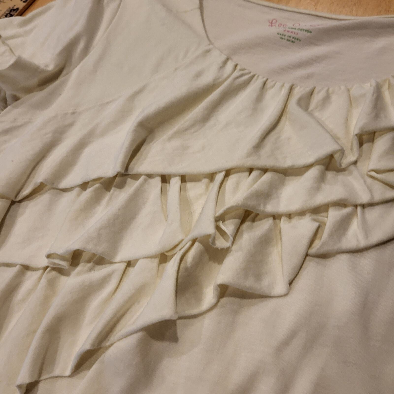 Lilly Pulitzer Cream ruffle front detail 100% cotton t-shirts small