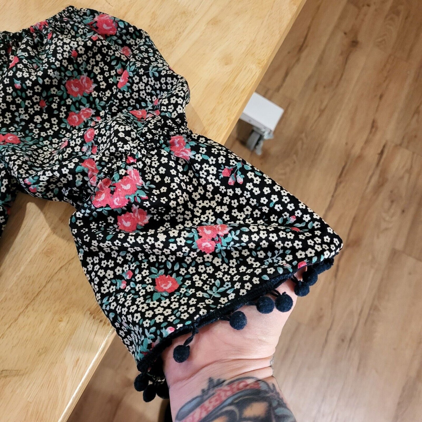 Floral dress Size Large Black & Pink Pom Pom Hem A-line Off The Shoulder Elastic
