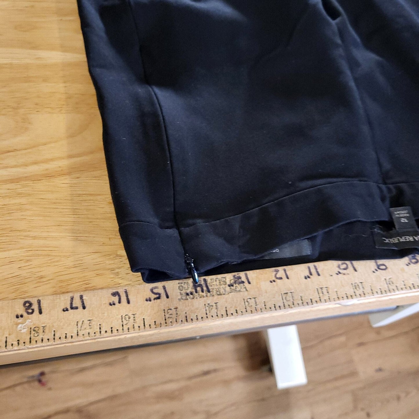 Banana Republic Devon Black High Rise Fitted Through Leg Ankle Slimming Stretch 