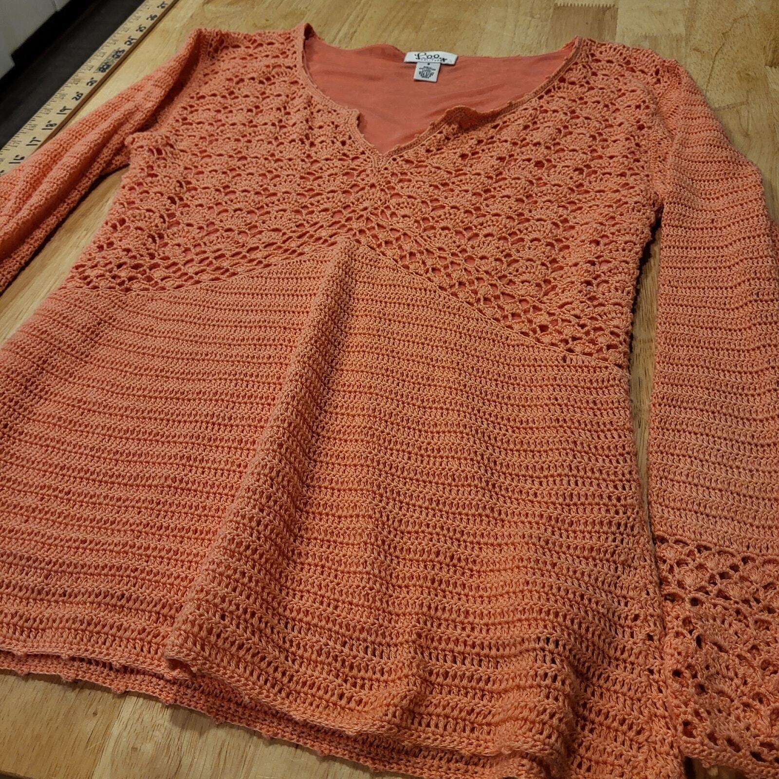 Lilly Pulitzer salmon knit crocheted pullover sweater small 15" Pit 2 pit lined
