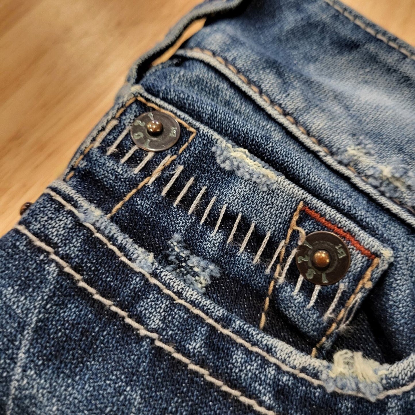 1921 Bootleg Flare Jeans Y2K 33" Inseam 12" Rise Stitch Pocket Detail