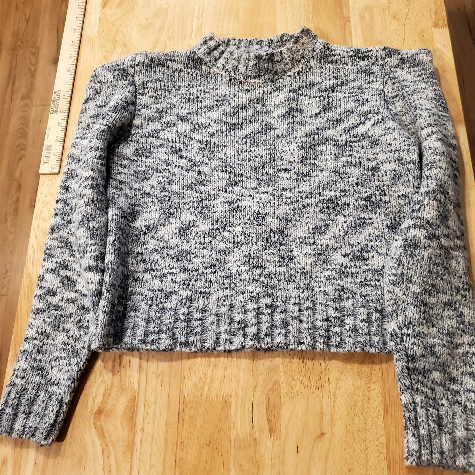 QED LONDON Stand Shoulder Crop Knit Small Grey 18" Pit-pit 18" Shoulder to pit