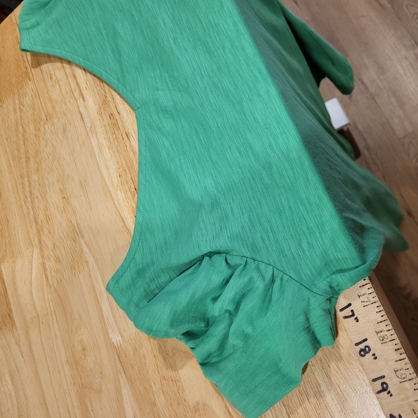 Lilly Pulitzer Green 100% Pima Cotton gathered Shoulder T-Shirt small