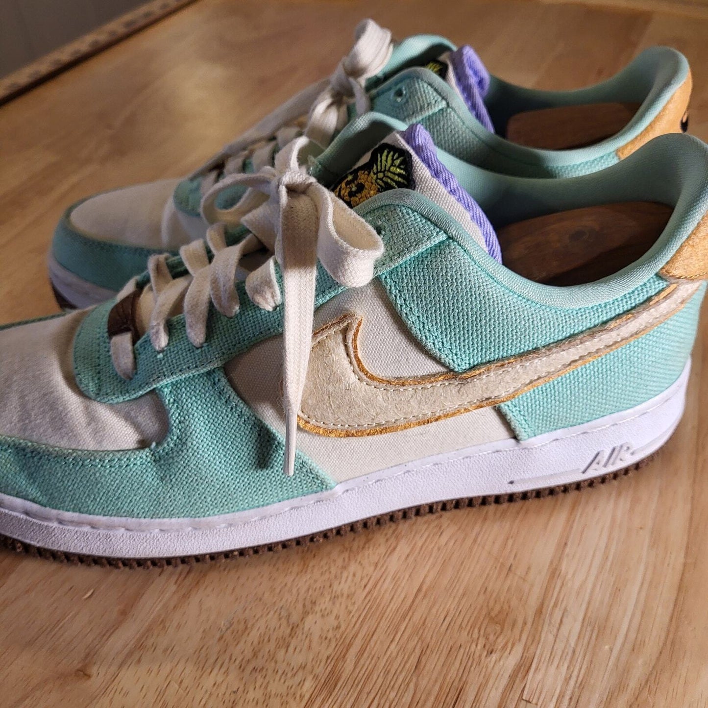 Nike Air Force 1 '07 LX Green Glow/Coconut Milk Women's Sz 10 Happy Pineapple 