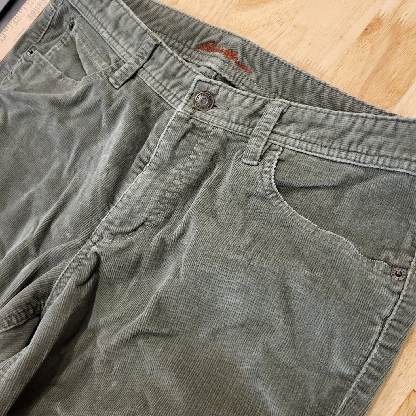 Eddie Bauer Cotton Blend Sage Green Corduroy Slacks 8 32" Waist Wide Leg